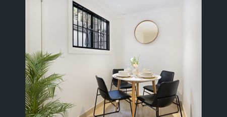 Furnished 3-Bedroom Home in Prime Surry Hills Location - Photo 3