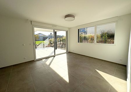 Location Appartement 3 pièces 70m² - Photo 2