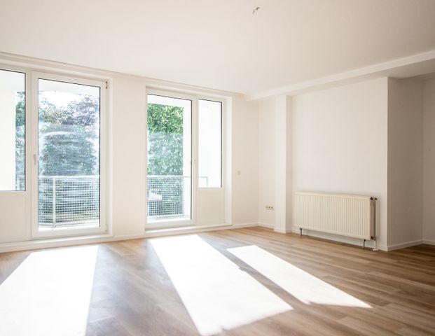 Schick renovierte 3 Zimmerwohnung mit Balkon und Tiefgarage im Zentrum von Oerlinghausen - Foto 1