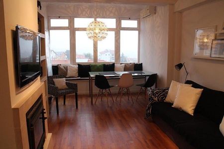 2 Bedroom Apartment, Monte Estoril, Cascais - Photo 3