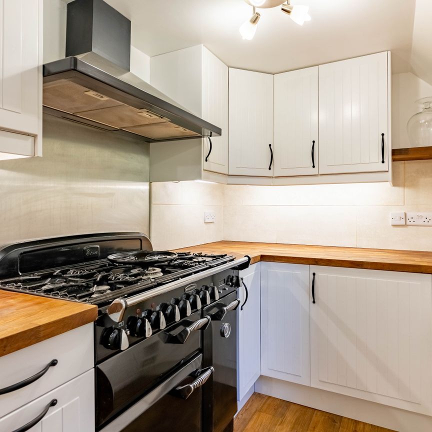 3 bed semi-detached cottage to rent in Holywell Lane, Birmingham, B45 - Photo 1