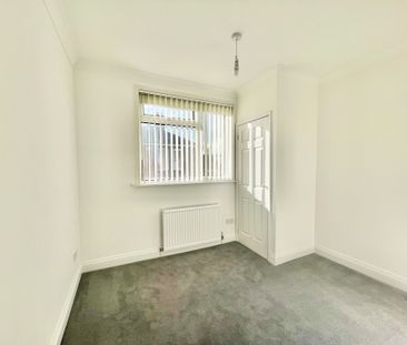 Hayling Avenue, Baffins - Photo 3