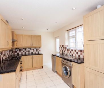 2 bedroom bungalow to rent - Photo 3