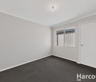 Beautiful 4-Bed Home in Sought-After Somerly Estate - Photo 6