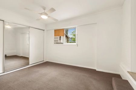 One Bedroom Unit in Kedron - Photo 3