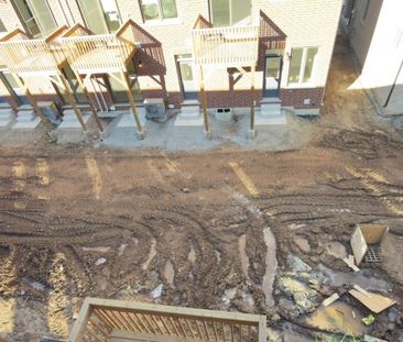 For Lease - 41 Yellow Rail Crescent, Brampton, Ontario - Photo 3