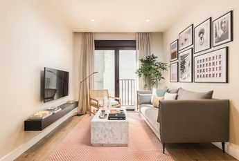 Calle de la Farmacia, Madrid, Community of Madrid 28004