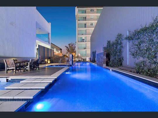 APARTMENT WITH LUXURY AND CONVENIENCE - Photo 1