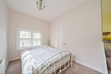 Frith Hill House, Upper Manor Road, Godalming, Surrey, GU7 - Photo 2