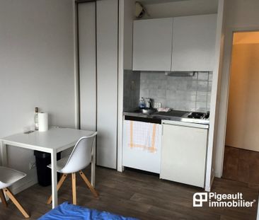 Location Appartement T 1 - Rennes - Lorient - Saint-Brieuc - Photo 1