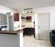 Location Appartement 3 pièces 58m² ST PIERRE 97410 - Photo 6