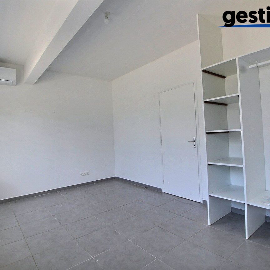 Location Appartement 2 pièces 37m² MACOURIA 97355 - Photo 1