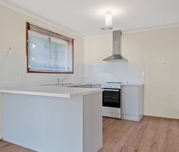 Family Home in Berkeley Vale - Photo 4