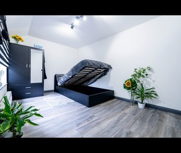 Room in a Shared House, Cranmore Road, BR1 - Photo 3