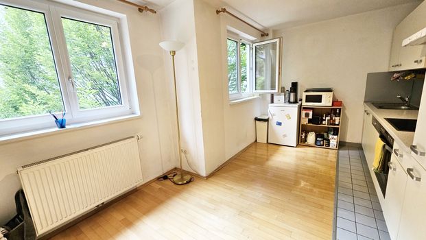 Universitätsviertel: 3-WG-taugliche 3 Zimmerwohnung mit extra Küche für Studierende - Photo 1