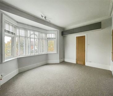 Monument Green, Weybridge, Surrey, KT13 8QT - Photo 6