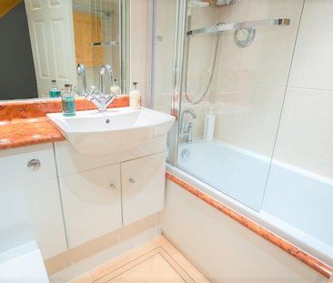 3 bedroom terraced house to rent - Photo 6