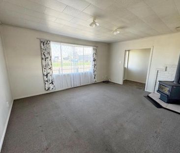 Move-In Ready on Balmoral Drive! - Photo 1