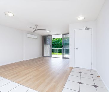 9/8-12 Proud Street, Labrador, Qld 4215 - Photo 1