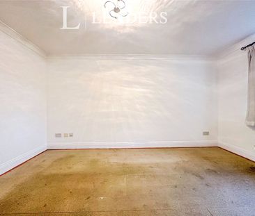 3 bedroom house to rent Magennis Close, Gosport, PO13 - Photo 5