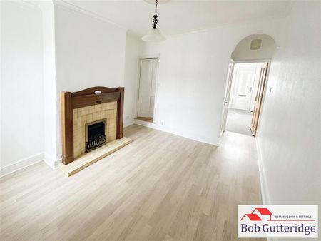 2 bedroom terraced house to rent - Photo 4
