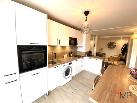 Location Appartement 5 pièces 85m² - Photo 5