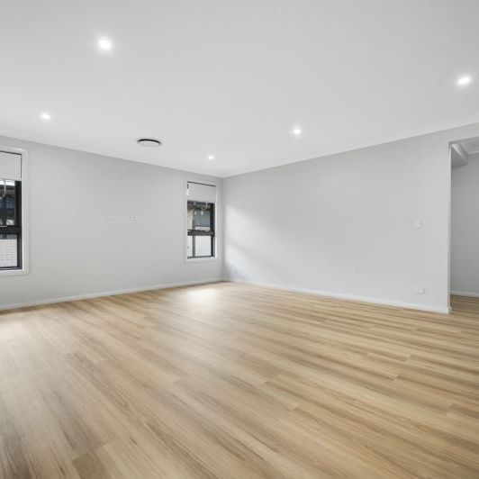 4 Petralia Street, Greenleigh - Photo 1