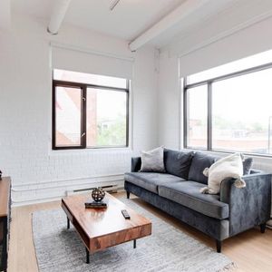 1 Bedroom - 3778 Boulevard Saint-Laurent, Montréal - Photo 2