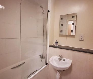 Studio to rent - Photo 6