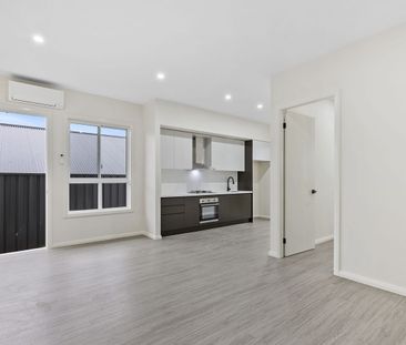 Near new granny flat with high end finishes - Photo 4