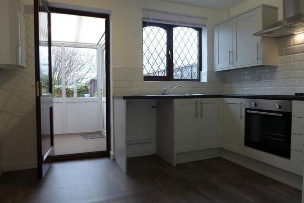 2 bedroom terraced house to rent - Photo 1