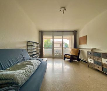 « AVIGNON EM - STUDIO MEUBLÉ 29.4M² AVEC BALCON » - Photo 4