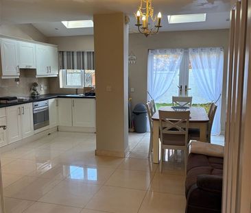 2 Woodview Park Castleknock , Castleknock, Dublin 15 - Photo 1