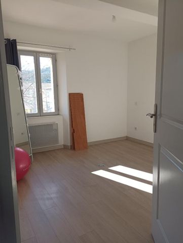 Location Appartement 3 pièces 45m² ROUGIERS 83170 - Photo 5