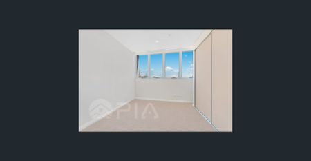 Luxurious Two Bedrooms Apartment In Prime Location For Lease!! - Photo 5