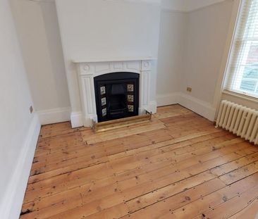 4 bedroom detached house to rent - Photo 1