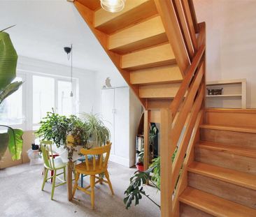 4 bedroom detached house to rent - Photo 2