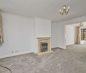 3 bedroom semi-detached house to rent - Photo 2