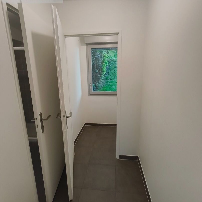 Location Appartement 4 pièces 81m² - Photo 1