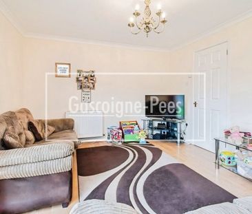 Brighton Hill, RG22 - Photo 2