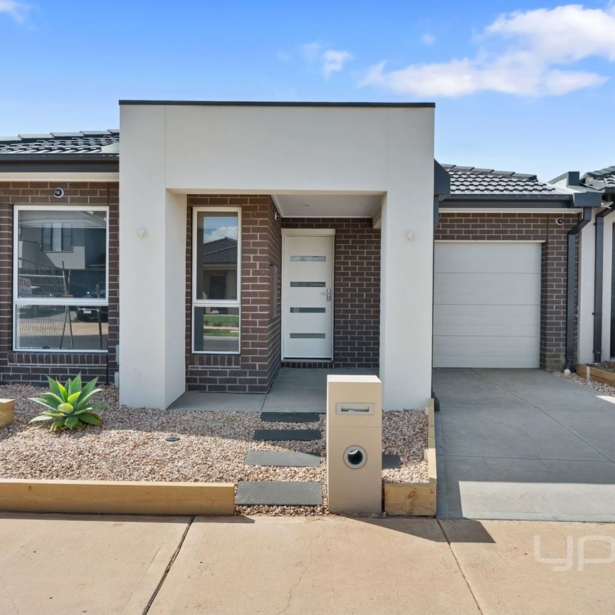 34 Shelterbelt Avenue, Weir Views - Photo 1