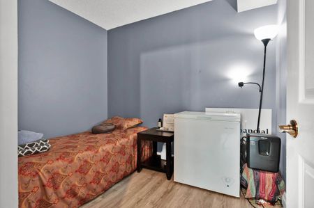 For Lease - 1 Lee Centre Drive Unit# 1215, Toronto, Ontario - Photo 5
