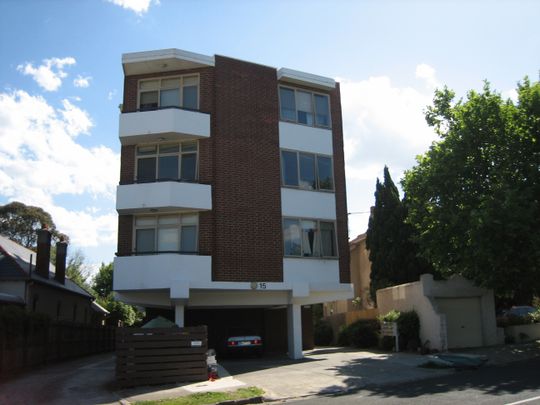 10 / 15 Southey Street, ELWOOD - Photo 1