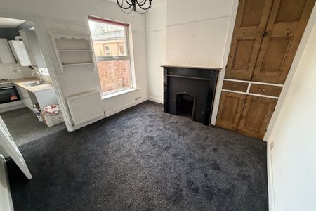 Boughton Green Road - Photo 2