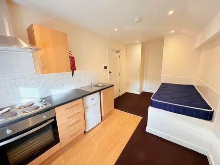 1 bedroom in a house share to rent - Photo 4