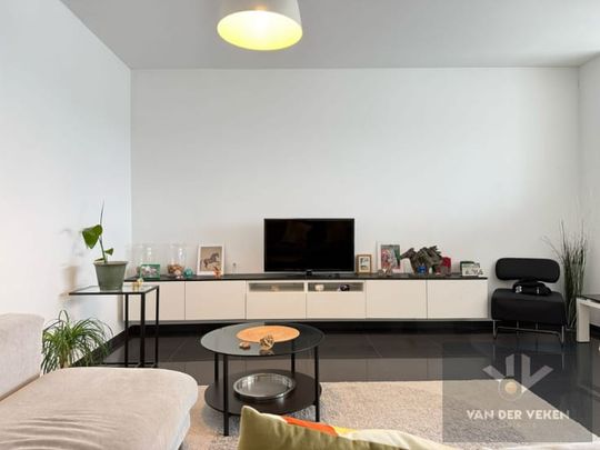 Appartement te huur - Photo 1