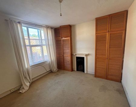 2 Bed Terraced House, Beaumanor Road, LE4 - Photo 5