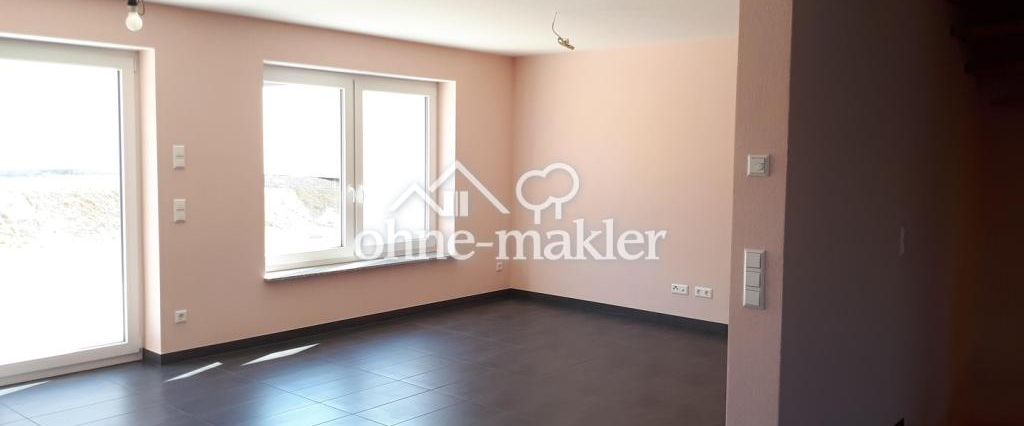 Doppelhaushälfte mit Garten - Foto 1