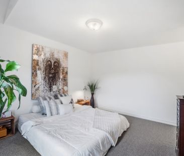 For Lease - 9 Mclean Avenue, Collingwood, Ontario - Photo 2
