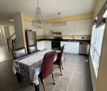 For Lease - 74 Bassett Avenue, Richmond Hill, Ontario - Photo 4